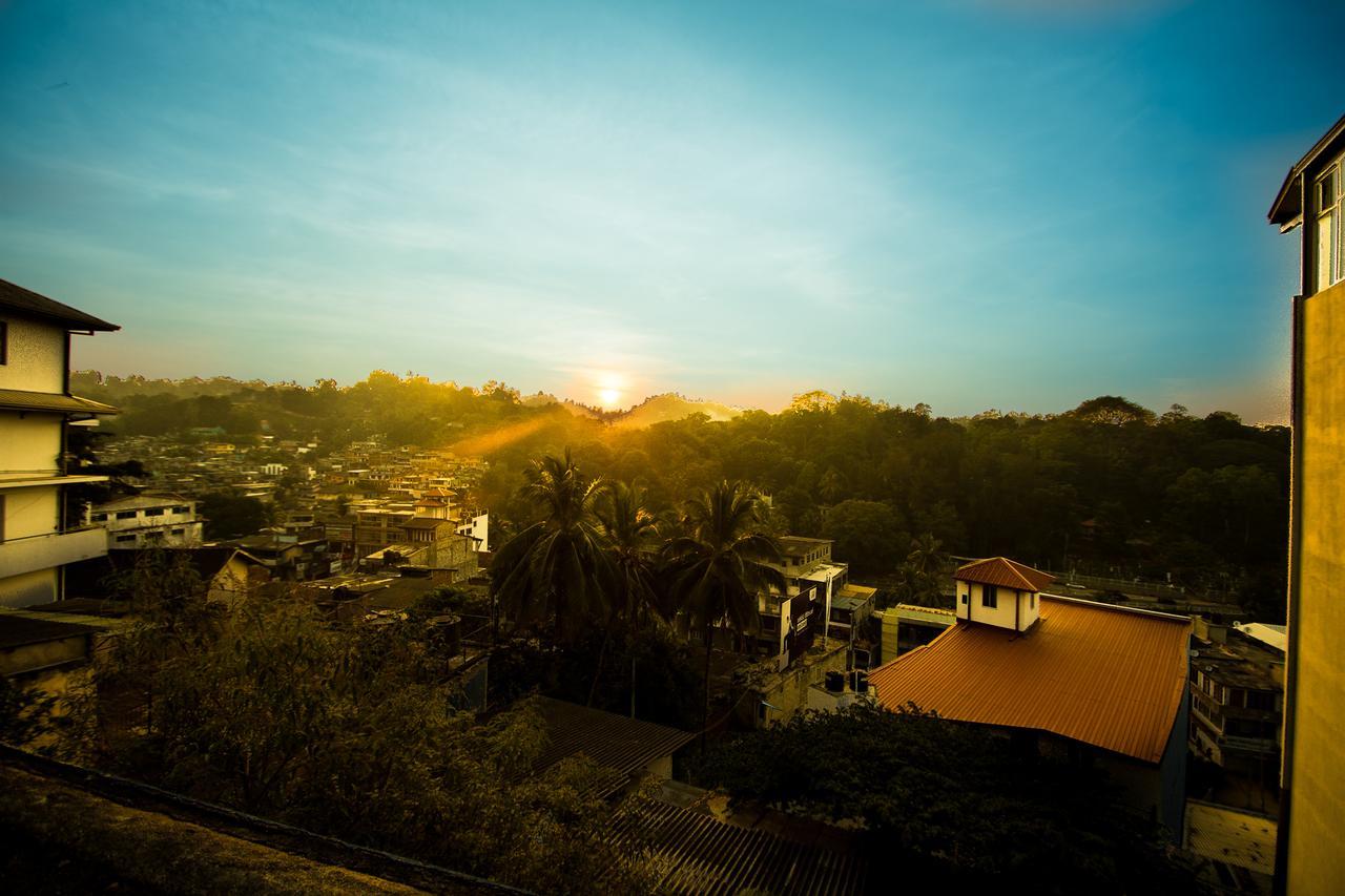 Heavens Door Guest Inn Kandy Ngoại thất bức ảnh