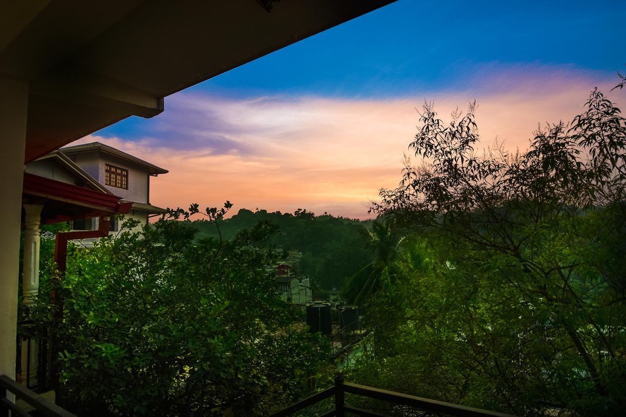 Heavens Door Guest Inn Kandy Ngoại thất bức ảnh